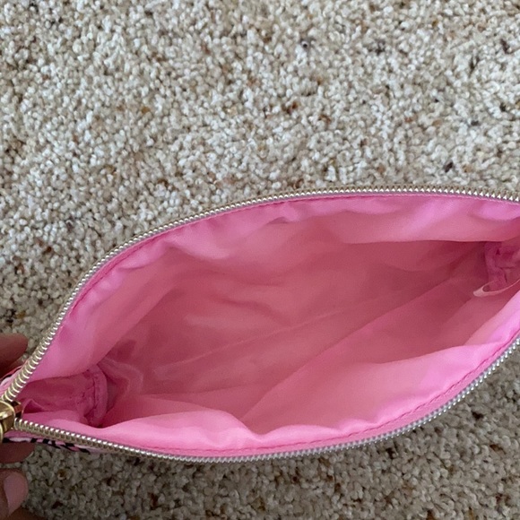 Pouch - Picture 3 of 3